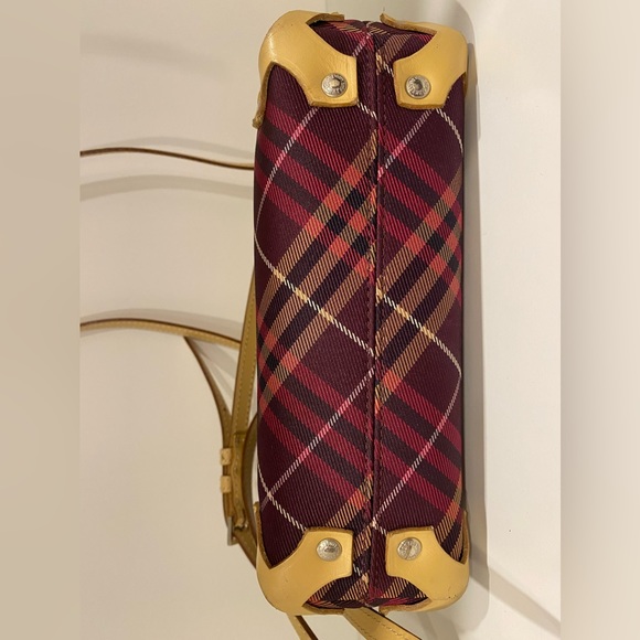 PRELOVED AUTHENTIC BURBERRY LONDON BLUE LABEL MINI CROSSBODY SLING BAG - Picture 5 of 11